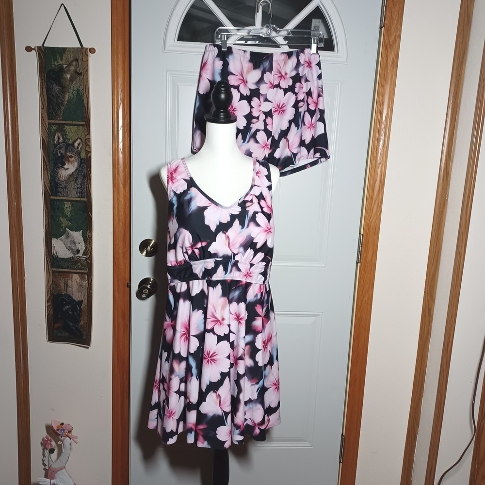 Meetcurve Womens 2pc Floral Swim Dress & Shorts Set Black/Pink Plus 3XL V-Neck